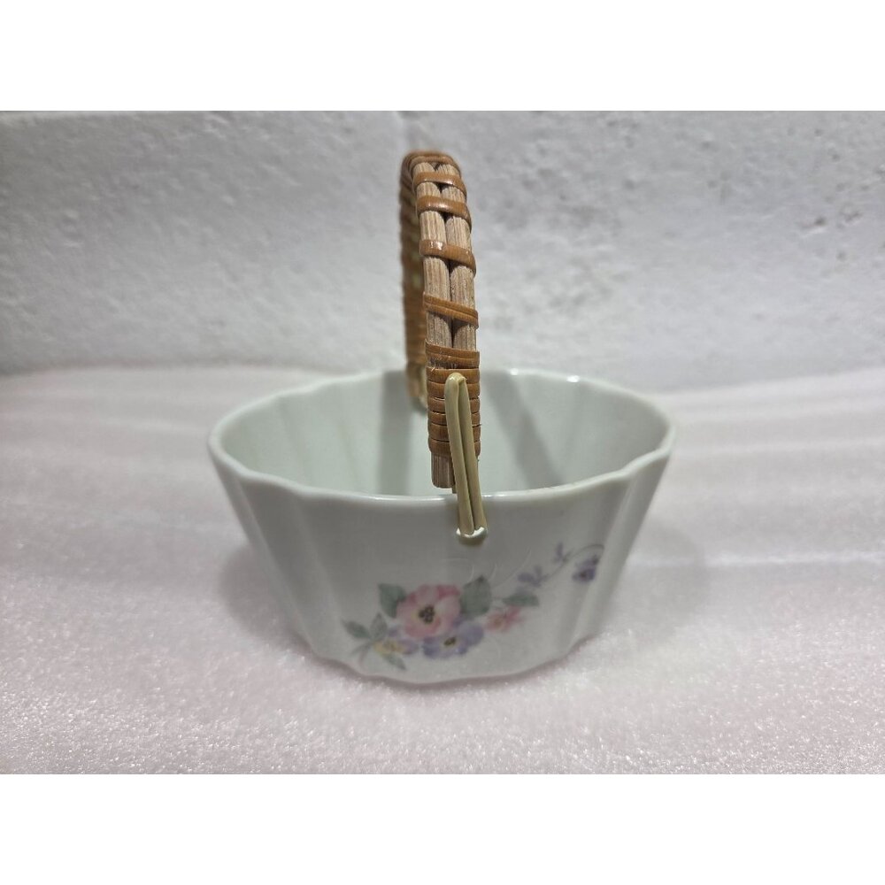 Vintage Russ Porcelain Basket Woven Handle Japan Flowers #4939 Trinket 2-1/4"